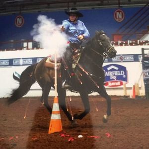 Meet your Posher, Leah